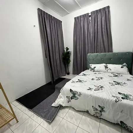 Rumah Melati By Impian Homestay Klia-Salak Tinggi-Nilai Sepang Exterior photo