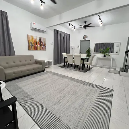 Rumah Melati By Impian Homestay Klia-Salak Tinggi-Nilai Sepang Exterior photo