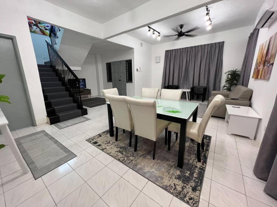 Rumah Melati By Impian Klia-salak Tinggi-nilai Holiday home